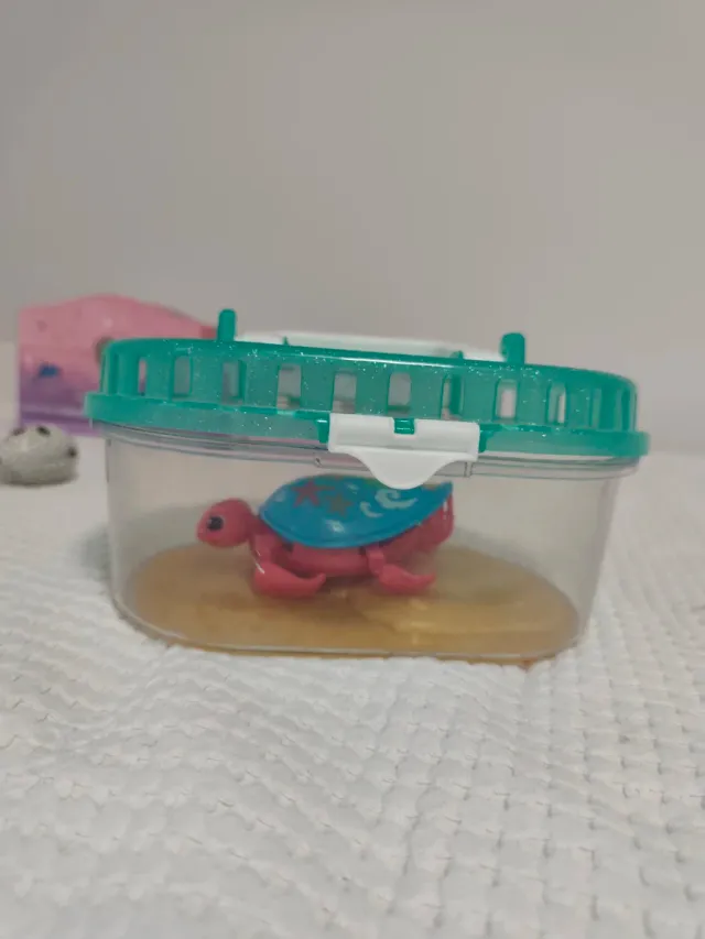 Tortuga Little Live Pets con Accesorios