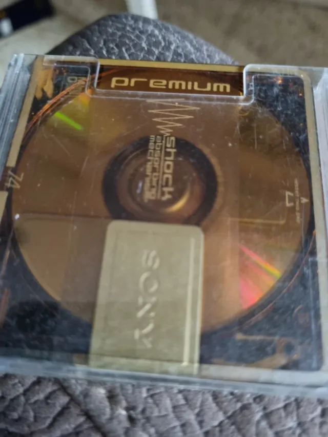 Guns N' Roses La Vie en Rose mini disc R