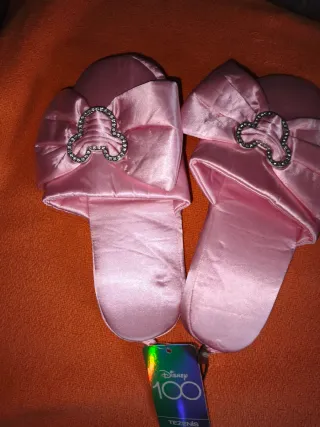 Zapatillas Disney 100 rado rosa con detalle Plata