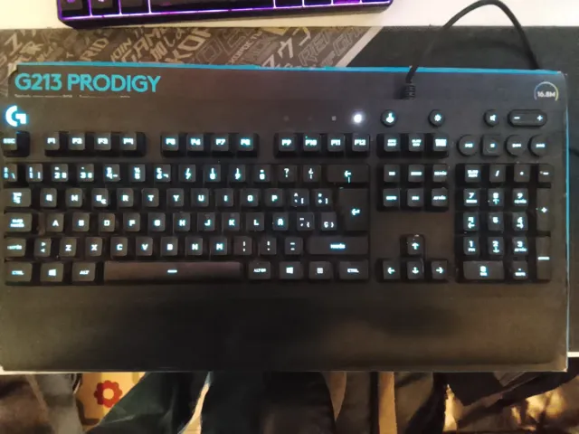 Teclado Logitech G213 Prodigy