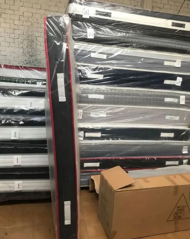 Colchón y Canapé Nuevo