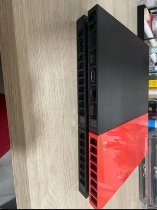 PS4 (Playstation 4) Roja y Negra