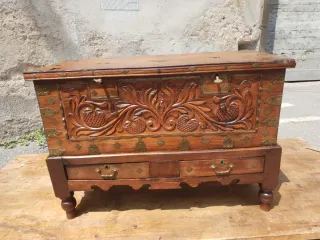 Cassapanca baule antico indonesiano