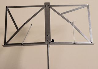 Atril metálico ajustable