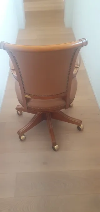 Poltrona ufficio Asnaghi Interiors pelle