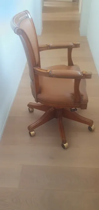 Poltrona ufficio Asnaghi Interiors pelle