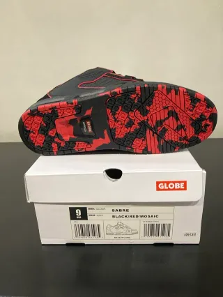 Zapatillas Globe Sabre Black/Red/Mosaic