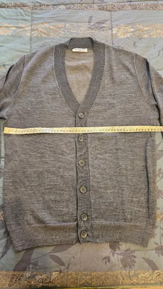 Cardigan uomo grigio con toppe