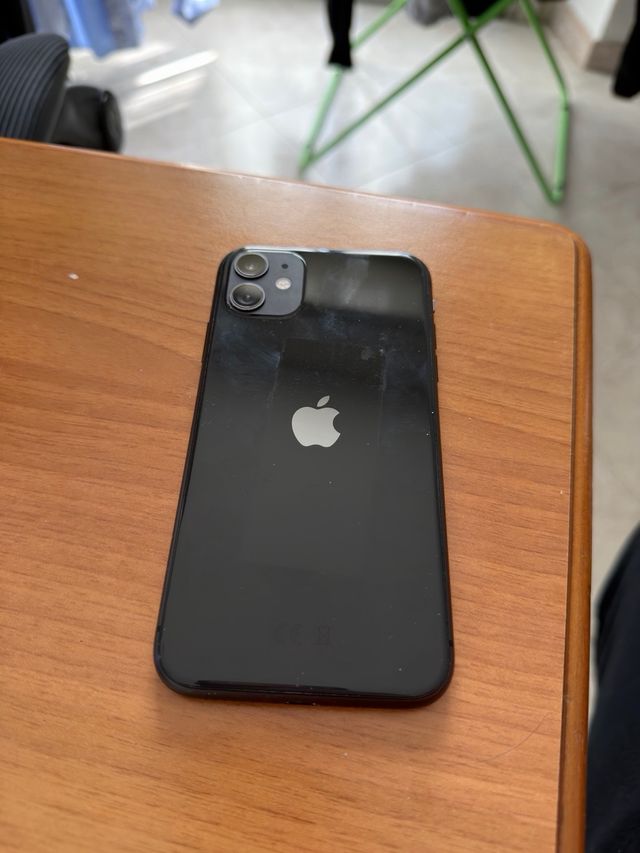 iPhone 11 nero 78% batteria