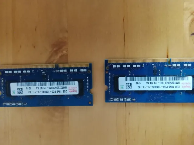 2x Hynix DDR3L  4GB PC3-10600S RAM