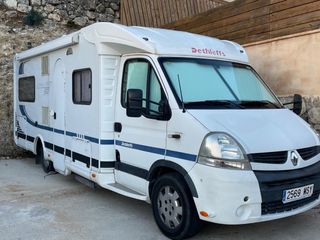 AUTOCARAVANA PERFILADA - Renault Dethleffs