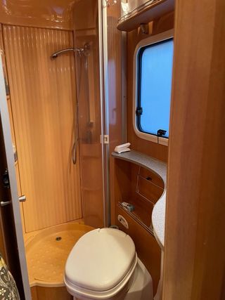 AUTOCARAVANA PERFILADA - Renault Dethleffs