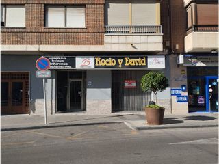 Local comercial en alquiler en Almoradí