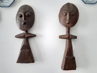 Sculture in legno dal Camerun