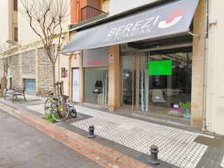 Local comercial en venta en Gros en San Sebastián-Donostia