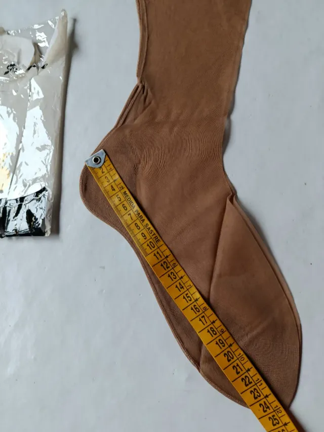 Medias Burlesque Vintage con Costura