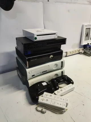 Lote Consolas Wii, PS2, Xbox 360 y Mandos