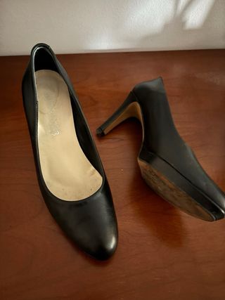 Zapatos de tacón negros