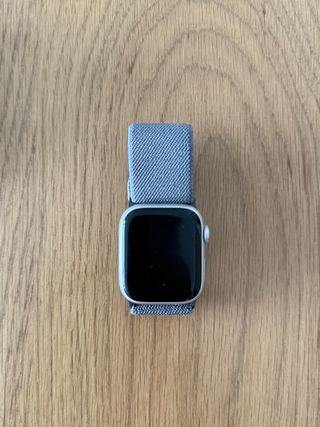 Apple Watch 41mm con 5 correas y cargador