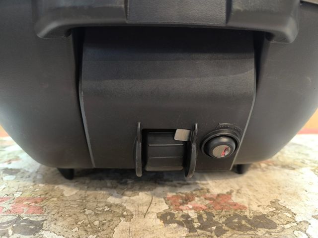 BAUL USADO ORIGINAL HONDA 35L *DESPERFECTOS*