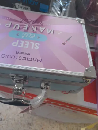 Maletín de maquillaje Magic Studio rosa