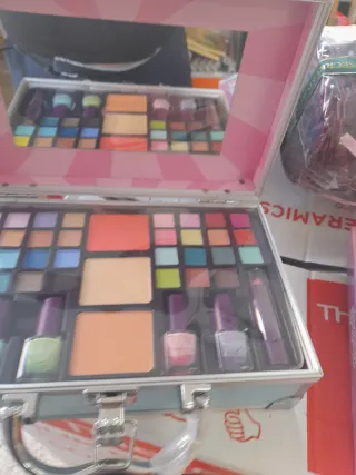 Maletín de maquillaje Magic Studio rosa