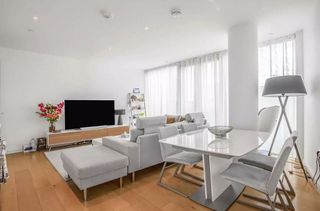 Piso en alquiler en Almagro en Madrid