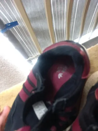 Scarpe donna Adidas nere e rosse