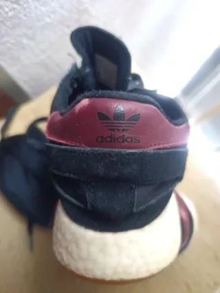 Scarpe donna Adidas nere e rosse