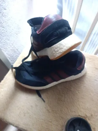 Scarpe donna Adidas nere e rosse