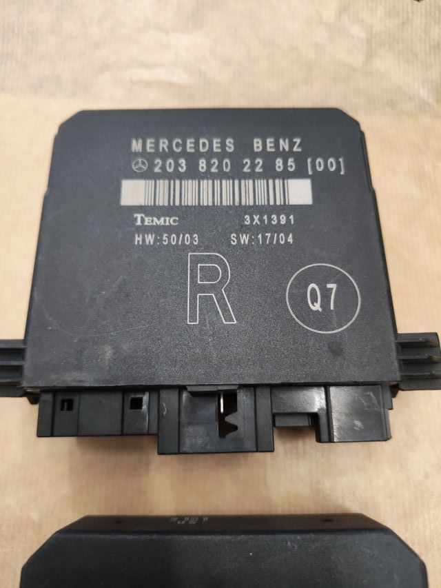 Moduli Mercedes Benz 203 820 22 85 e 21 85