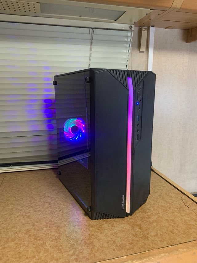 ordenador PC Negro con RGB
