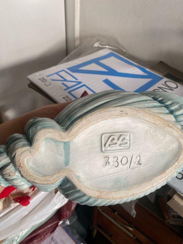 Vaso ceramica forma conchiglia