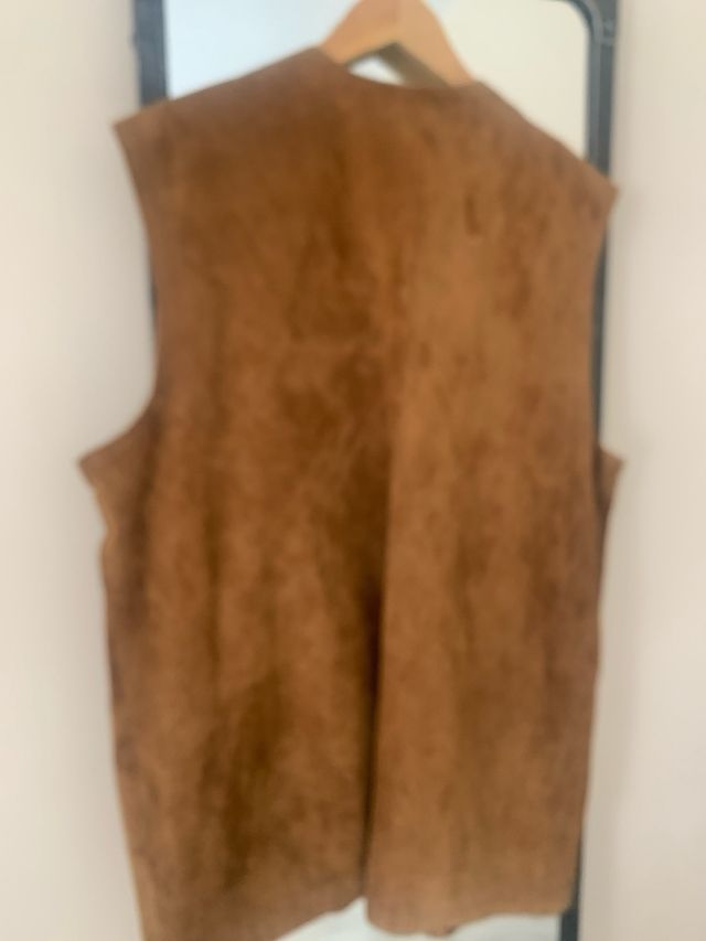 Chaleco de piel Promiss marrón