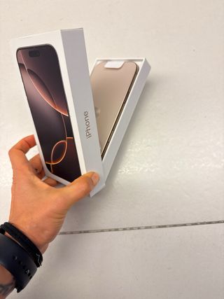 iPhone 16 Pro Max 256GB Oro