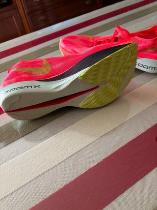 Zapatilla Nike Streakfly Competición Talla 42