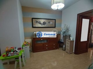 Casa adosada en venta en Martos