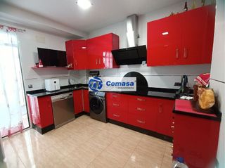 Casa adosada en venta en Martos