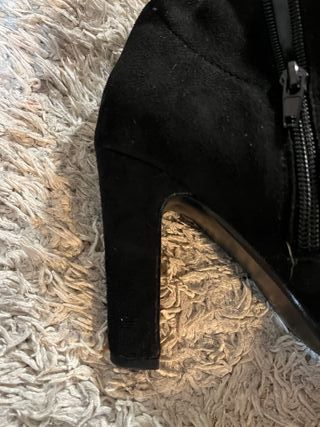 Stivali scamosciati neri alti