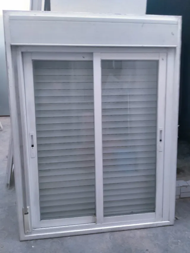 Ventana 135x100 climalit con persiana