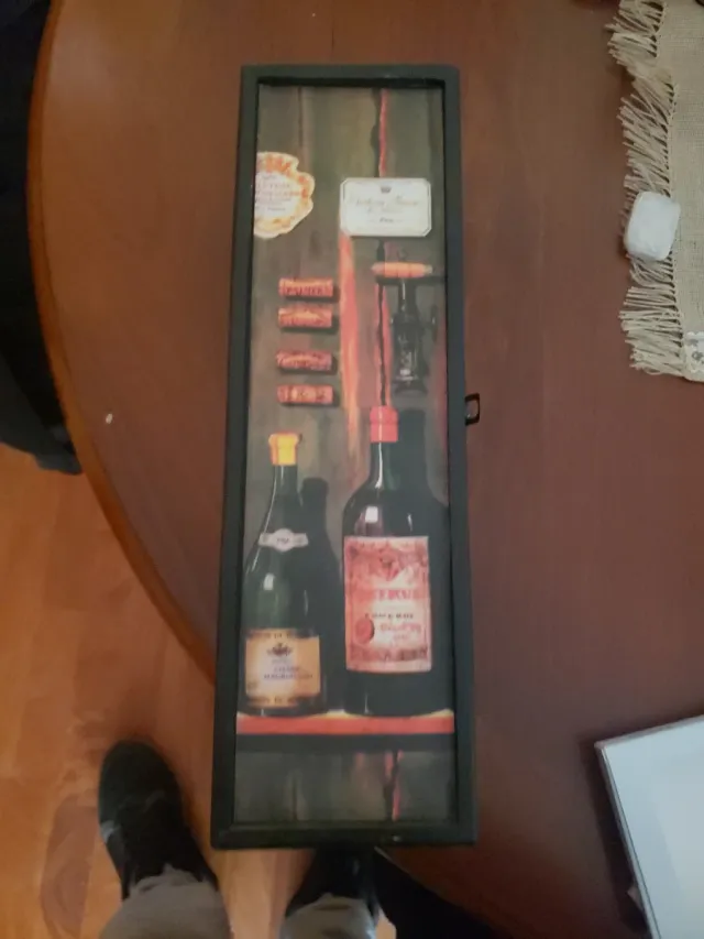 Caja de vino decorativa
