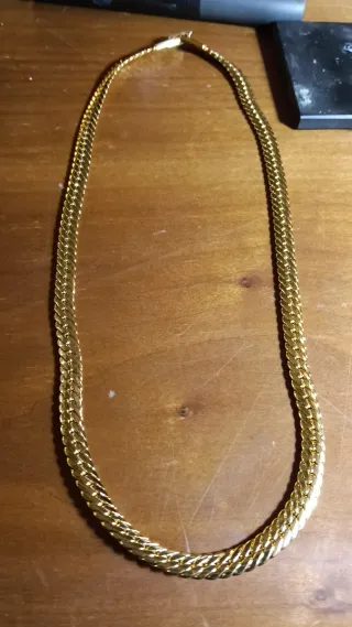 Girocollo bigiotteria dorato