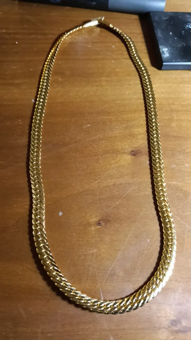 Girocollo bigiotteria dorato