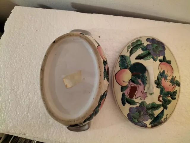 Piccola zuppiera vintage decorata