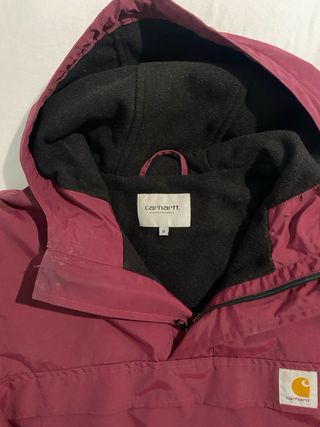 Chaqueta Carhartt Roja y Negra