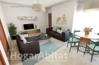 Piso en venta en Nou Moles en Valencia