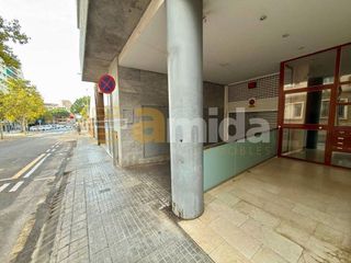 Local comercial en venta en Vallparadís en Terrassa