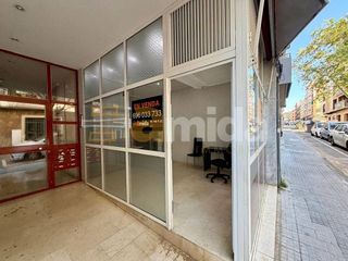 Local comercial en venta en Vallparadís en Terrassa