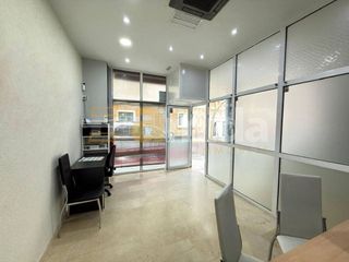 Local comercial en venta en Vallparadís en Terrassa