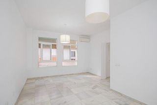 Piso en venta en Triana Casco Antiguo en Sevilla